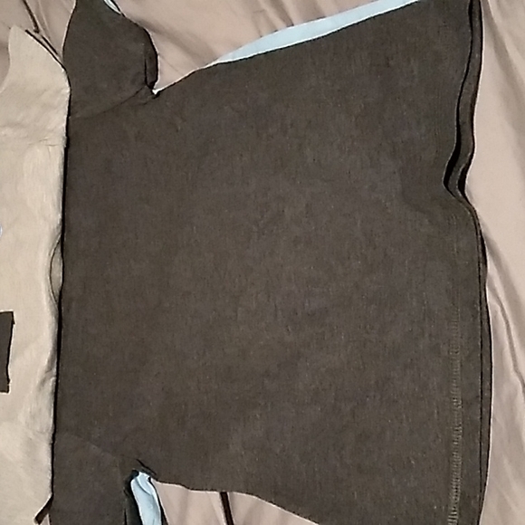 3 Pack Youth t-shirts boys size XS 5/ 6 Gray, Blue & Light Blue - Picture 10 of 12